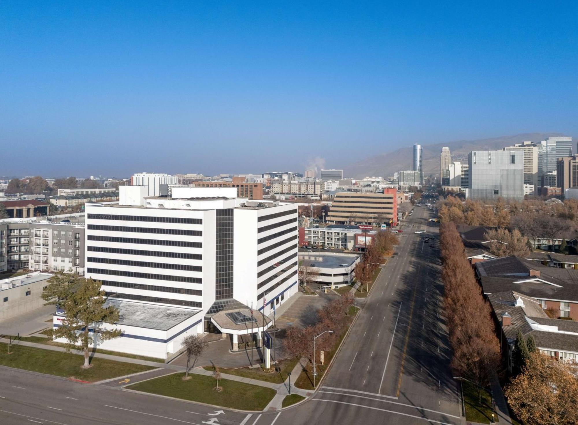 Doubletree Suites By Hilton Salt Lake City Extérieur photo